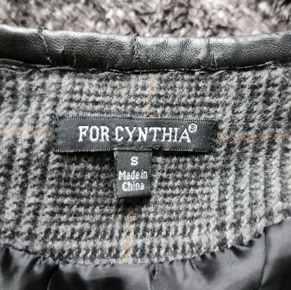 Plaid Jacket - Picture 5 of 8